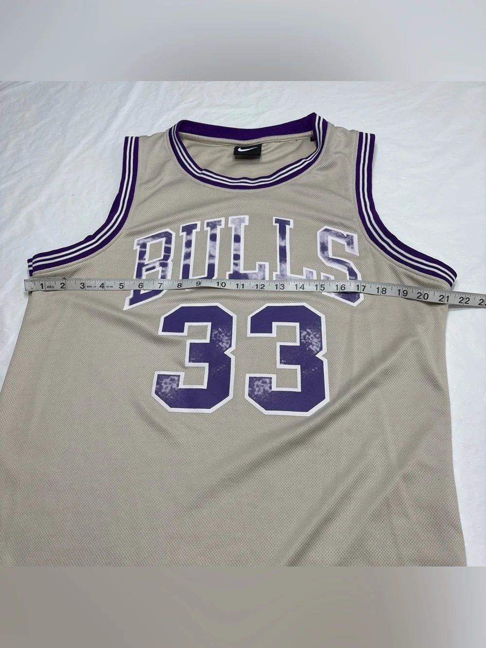 Nike Chicago Bulls #33 Tan Coffee Jersey Men’s Large